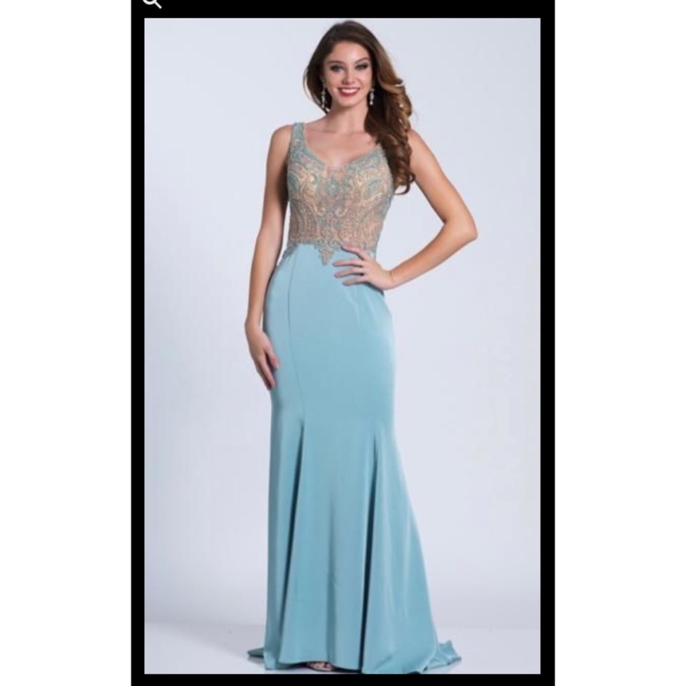 Dave & Johnny formal gown 9/10